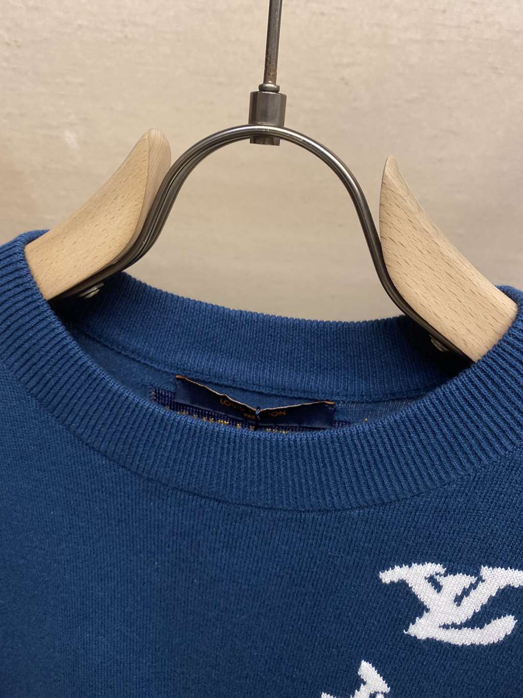 LV T-shirt
